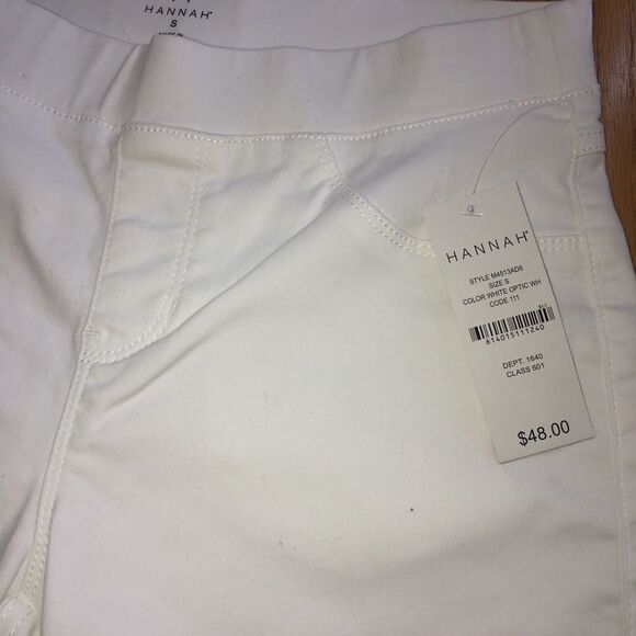 — Hannah — Beautiful Small White Capris NWT  - Picture 5 of 11
